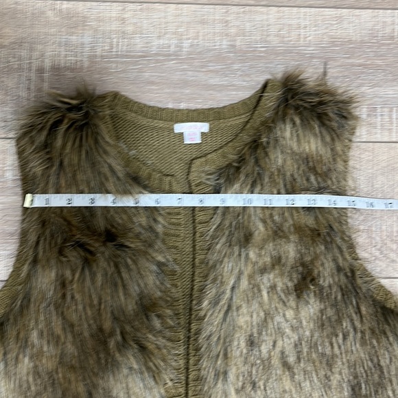Exhilaration Faux Fur Open Front Vest Camel Size L - Picture 7 of 9